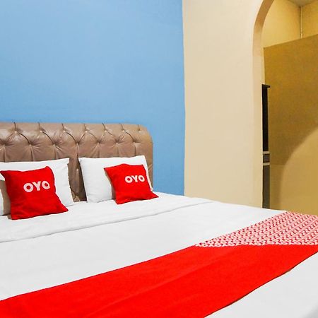Oyo 92076 Sky Residence Cengkeh Medan Ngoại thất bức ảnh