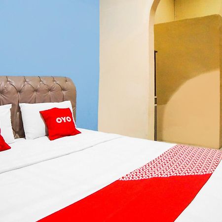 Oyo 92076 Sky Residence Cengkeh Medan Ngoại thất bức ảnh
