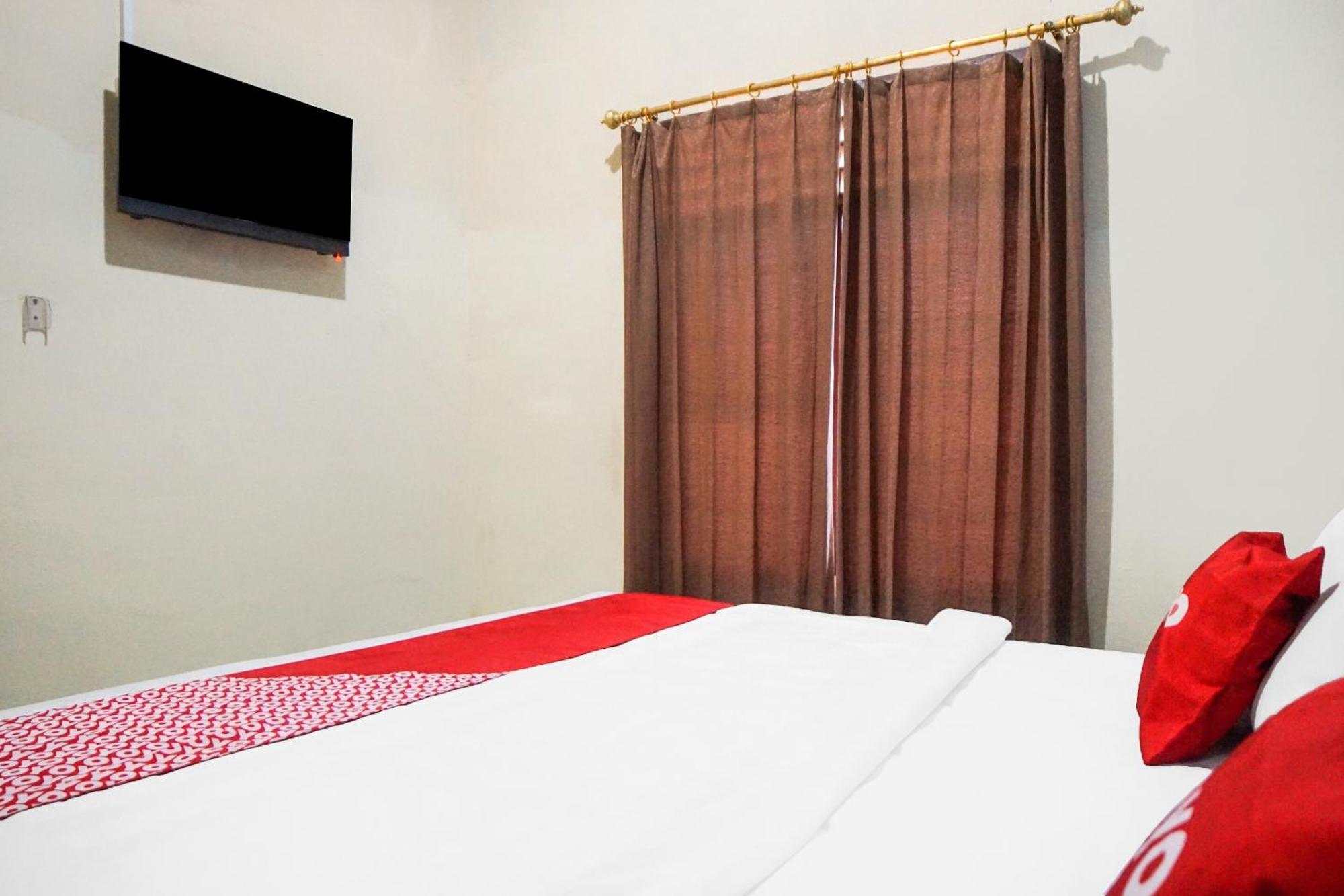 Oyo 92076 Sky Residence Cengkeh Medan Ngoại thất bức ảnh