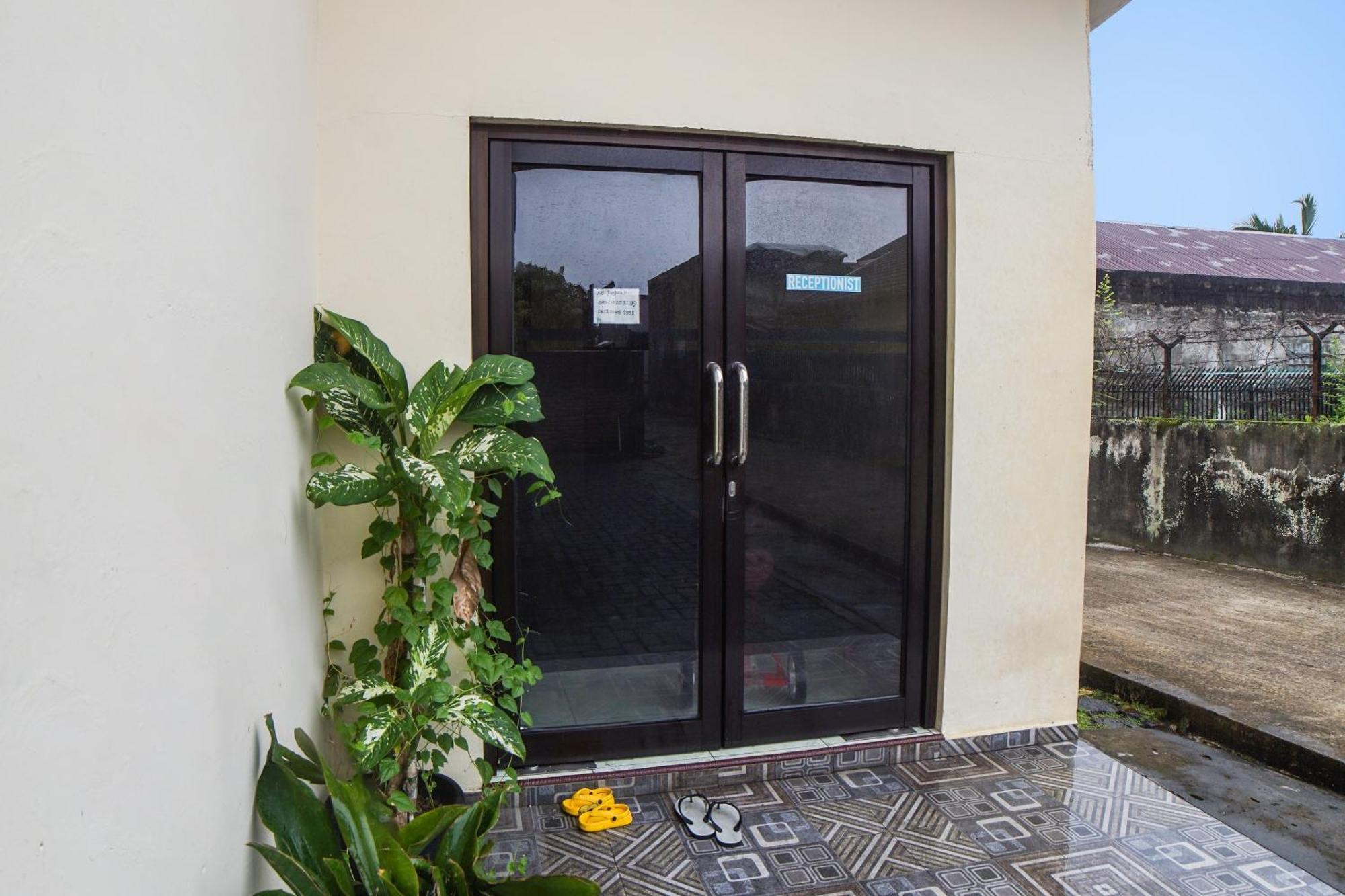 Oyo 92076 Sky Residence Cengkeh Medan Ngoại thất bức ảnh