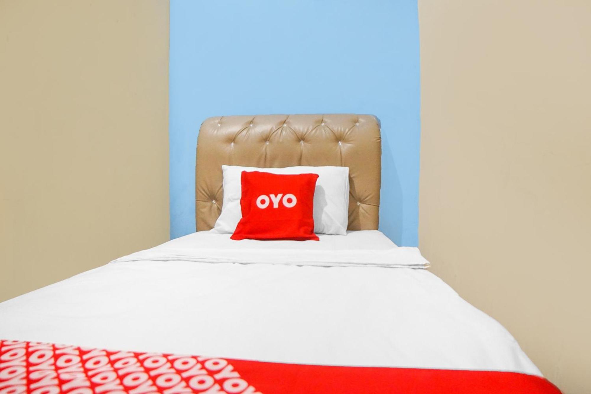 Oyo 92076 Sky Residence Cengkeh Medan Ngoại thất bức ảnh